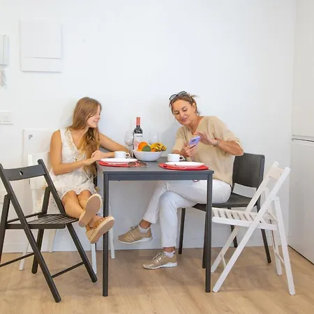 דירה Edi Astoria