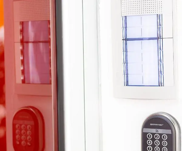 Edi Astoria * Santa Cruz de Tenerife